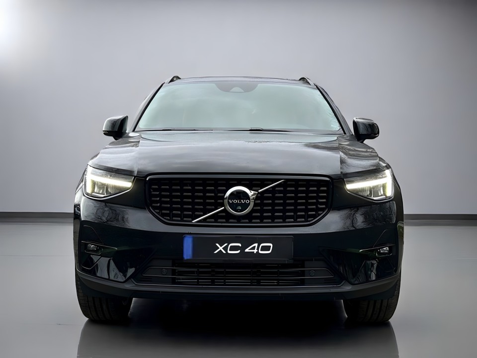 Volvo XC 40 T2 (2)