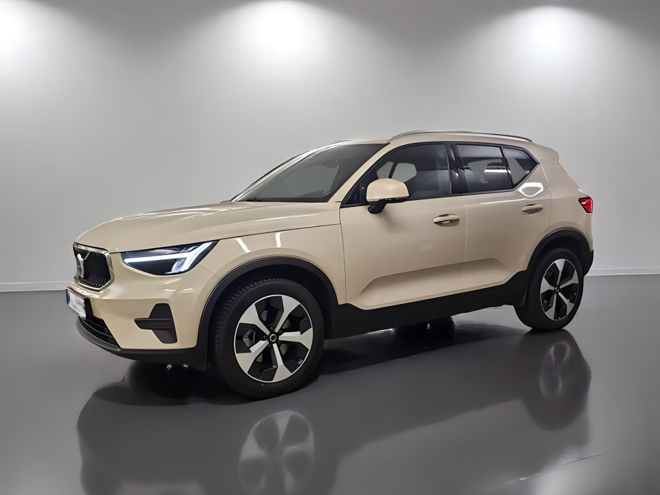 Volvo XC 40 (4)