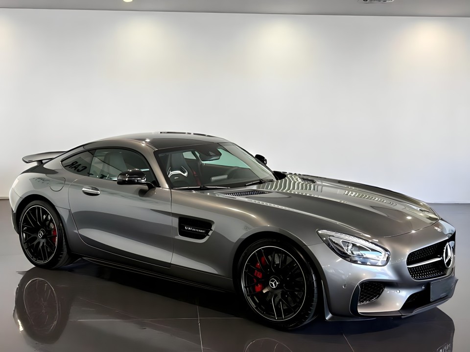 Mercedes-Benz AMG GT-S (2)