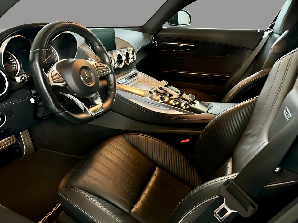 Mercedes-Benz AMG GT-S (5)
