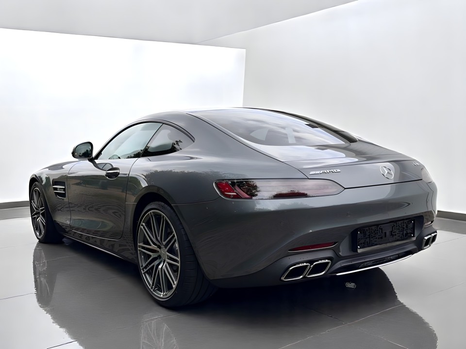 Mercedes-Benz AMG GT-S (3)