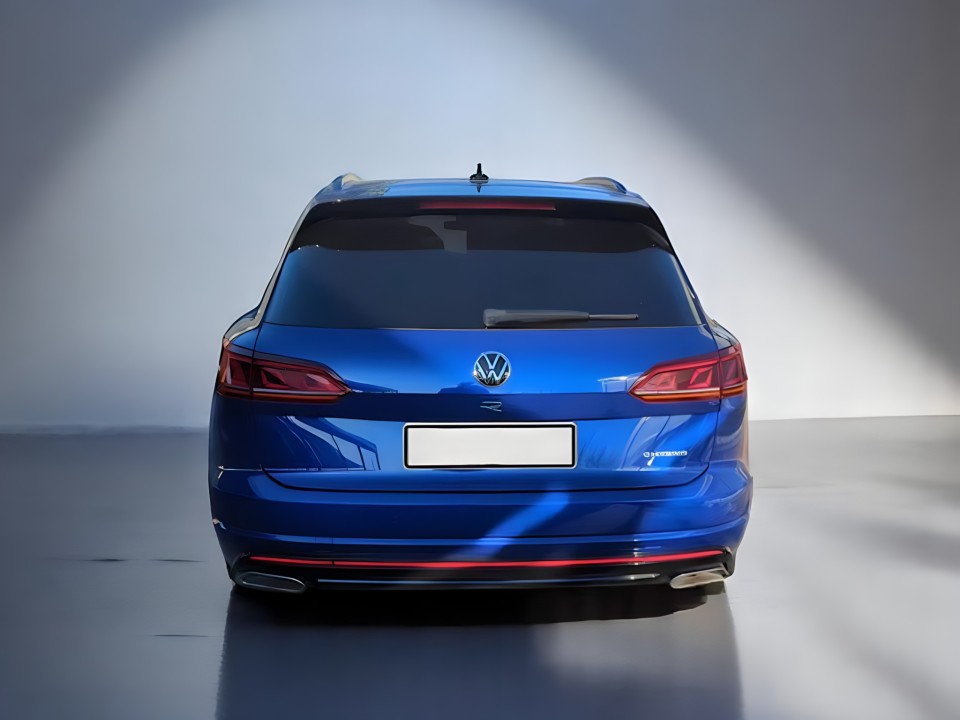 Volkswagen Touareg R TSI (5)