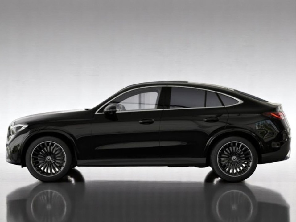 Mercedes-Benz GLC Coupe 200 4MATIC AMG Line (4)