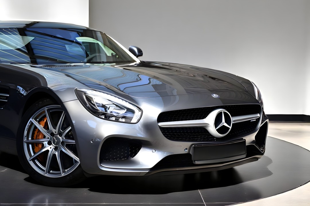 Mercedes-Benz AMG GT-S (4)