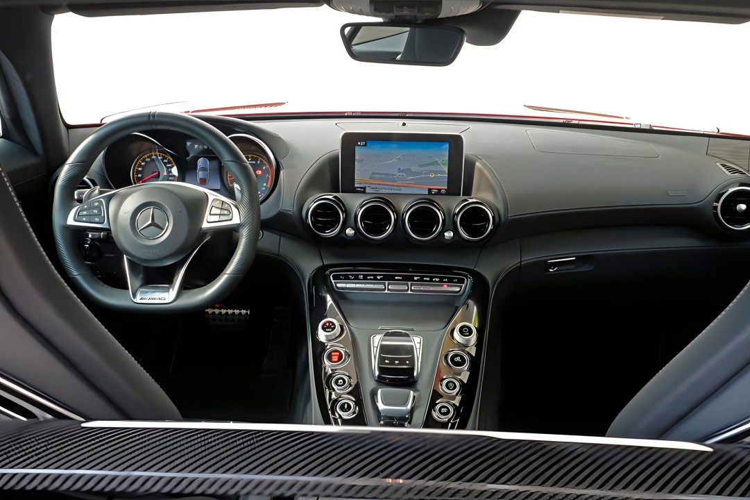 Mercedes-Benz AMG GT-S - foto 9