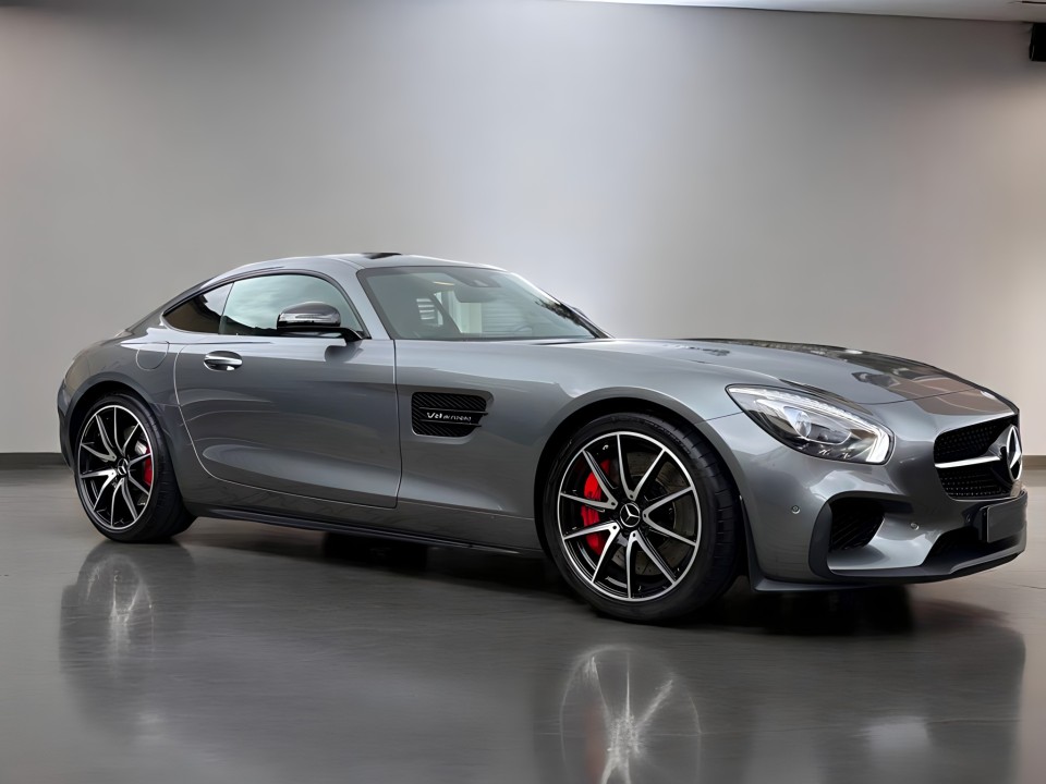 Mercedes-Benz AMG GT-S (2)