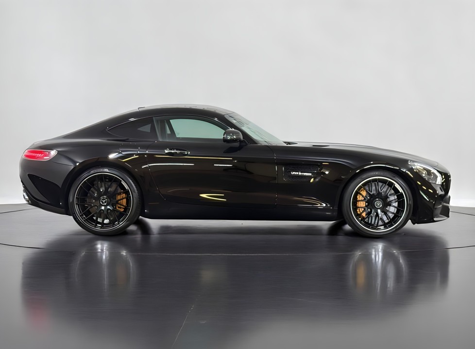 Mercedes-Benz AMG GT-S (2)