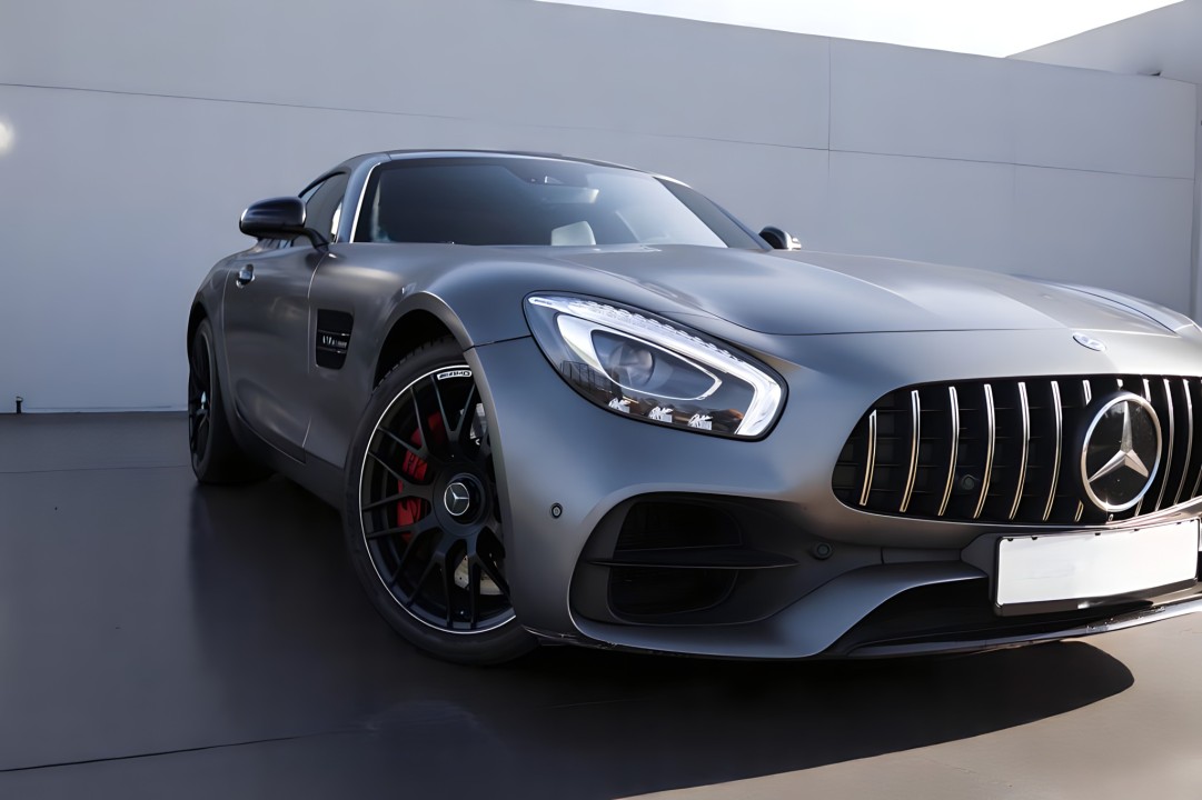 Mercedes-Benz AMG GT-S (2)