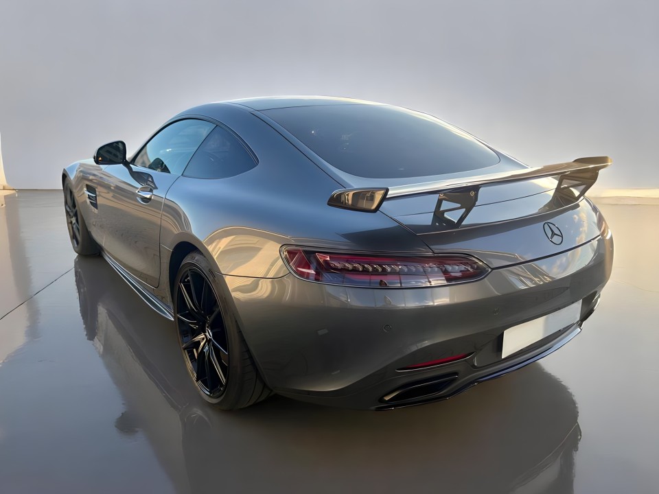 Mercedes-Benz AMG GT-S (5)