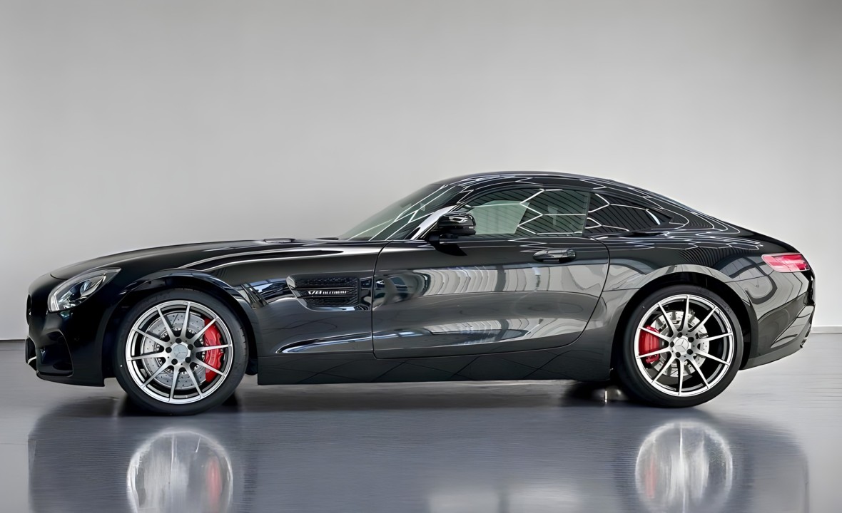 Mercedes-Benz AMG GT-S (2)