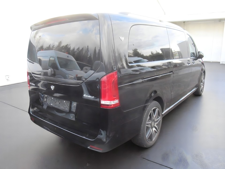 Mercedes-Benz V 300 (2)