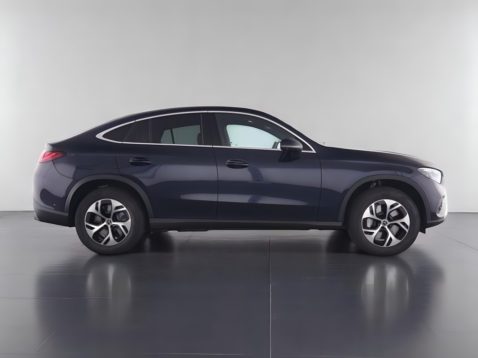 Mercedes-Benz GLC Coupe 300e 4MATIC (4)