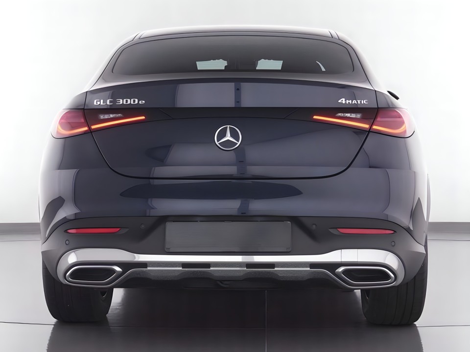 Mercedes-Benz GLC Coupe 300e 4MATIC - foto 7