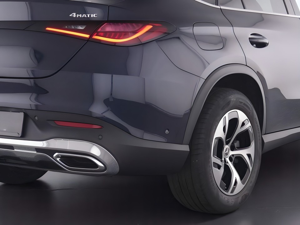 Mercedes-Benz GLC Coupe 300e 4MATIC - foto 16