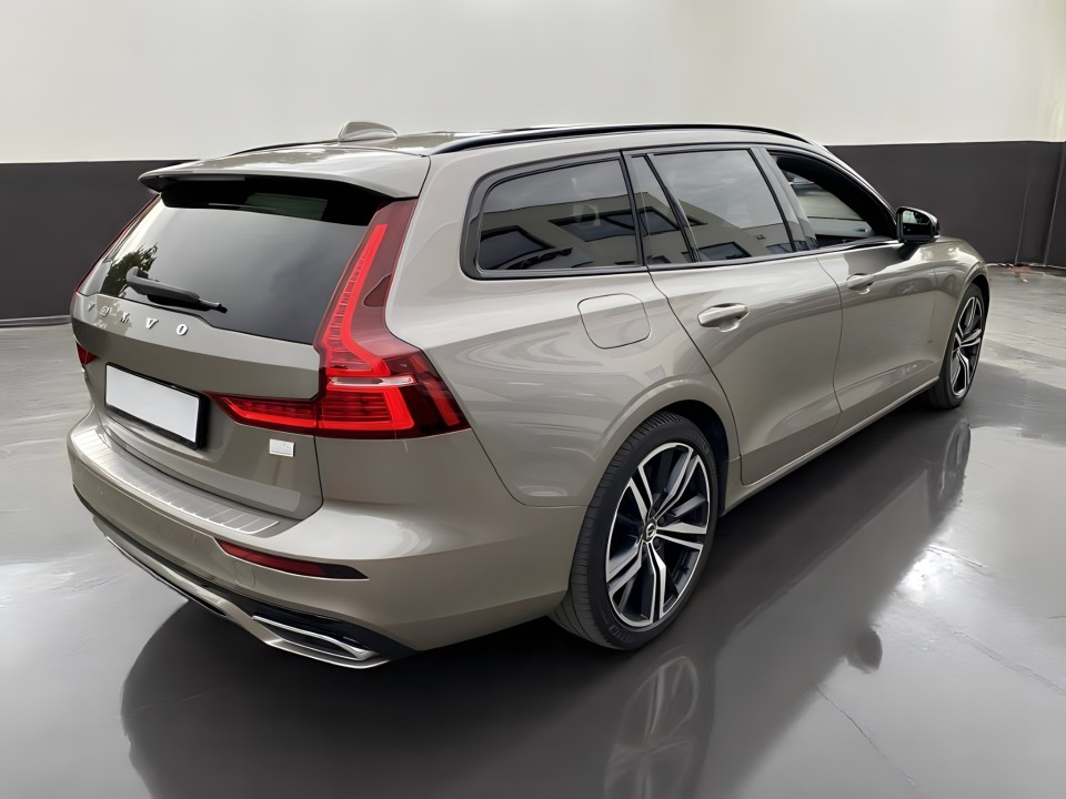 Volvo V60 T6 Recharge AWD R-Design (2)