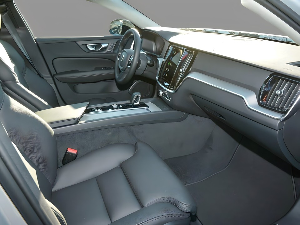 Volvo V60 B4 Plus Dark (5)