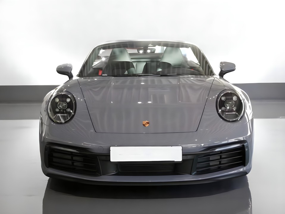 Porsche 911 Carrera (2)