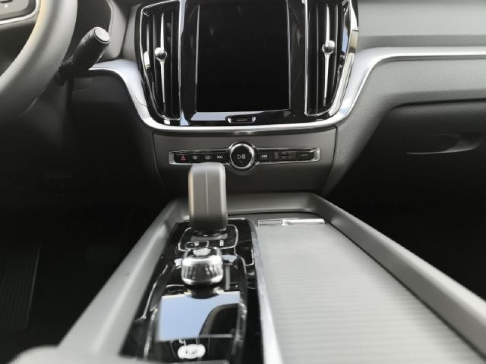 Volvo V60 B4 Core - foto 9