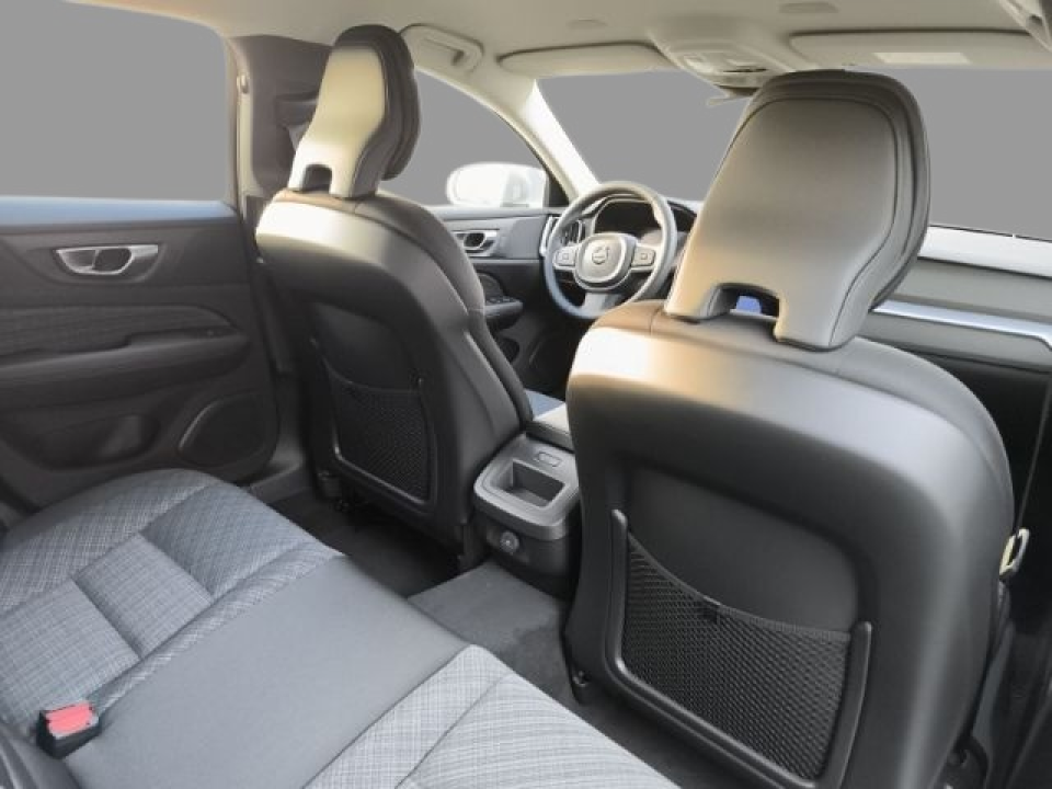 Volvo V60 B4 Core - foto 13