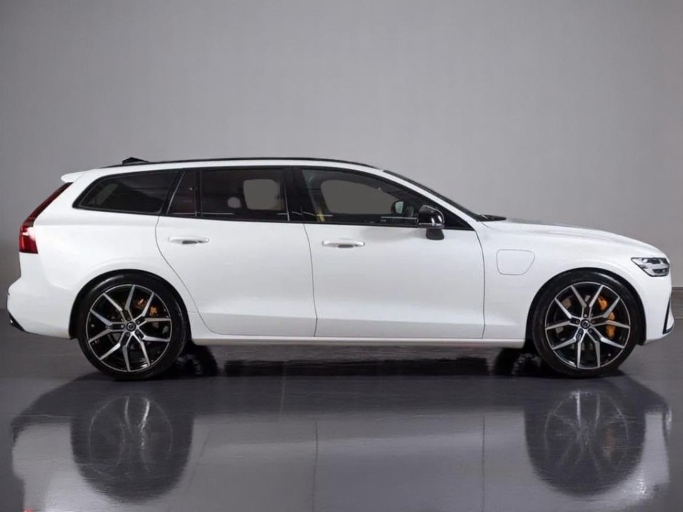 Volvo V60 T8 Recharge AWD Polestar (2)