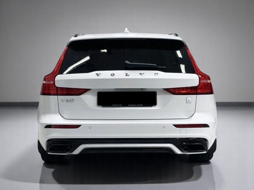 Volvo V60 T8 Recharge AWD Polestar (4)