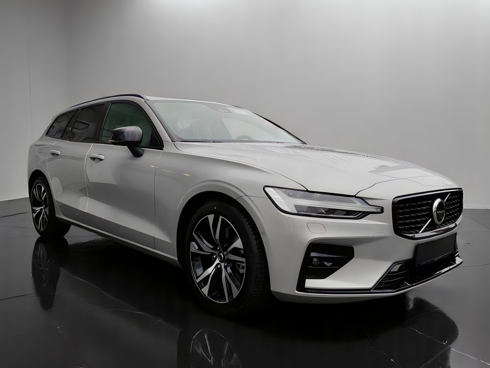 Volvo V60 B4 Plus Dark
