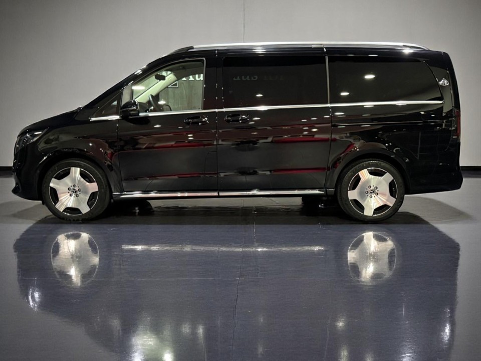 Mercedes-Benz V 300d 4MATIC Long Exclusive (5)