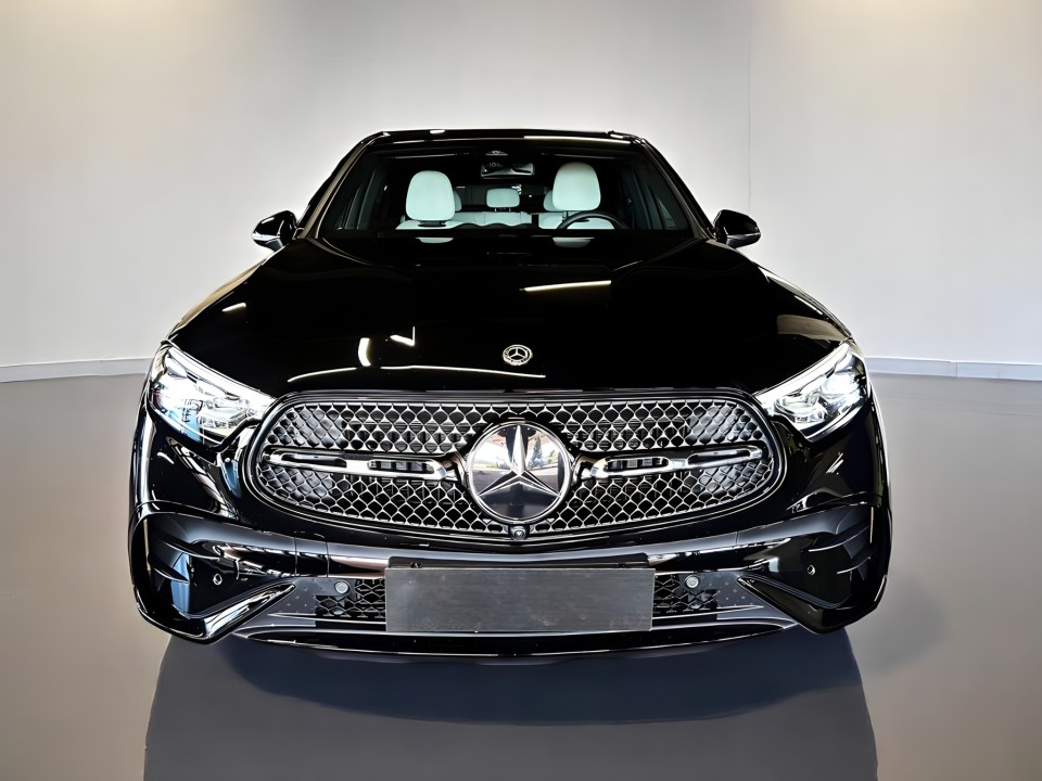 Mercedes-Benz GLC Coupe 220d 4MATIC AMG Line (5)