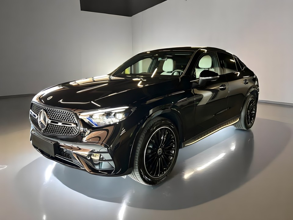 Mercedes-Benz GLC Coupe 220d 4MATIC AMG Line (4)