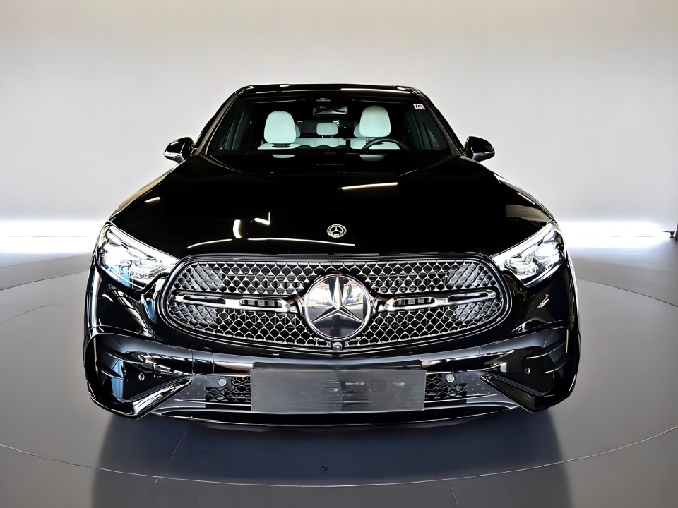 Mercedes-Benz GLC 220d 4MATIC AMG (5)