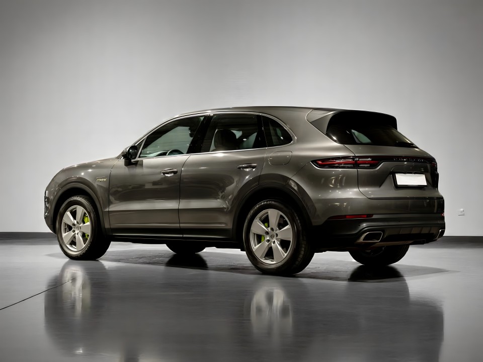 Porsche Cayenne E-Hybrid (4)