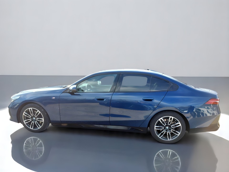 BMW Seria 5 520d xDrive (5)