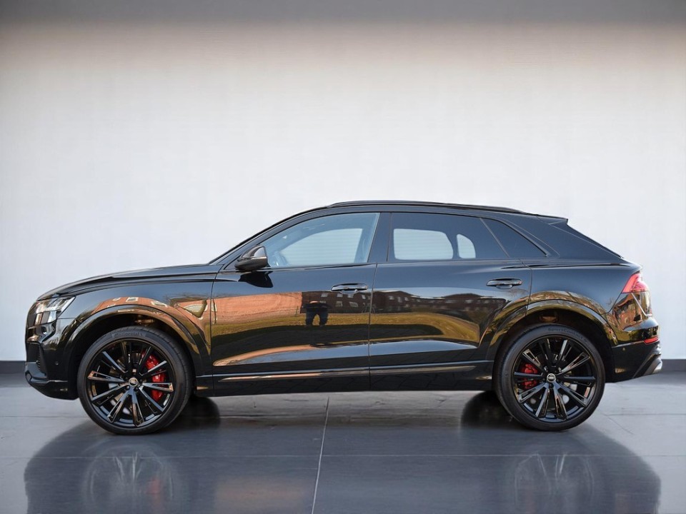 Audi SQ8 TFSI quattro tiptronic (2)