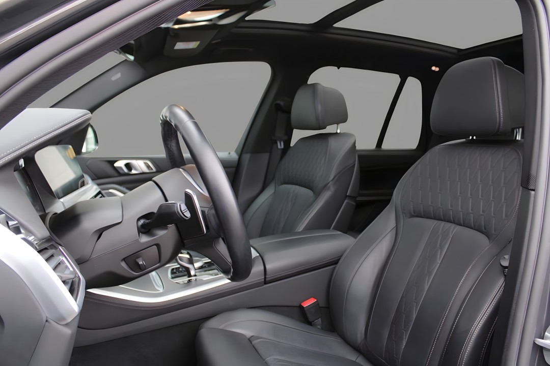 BMW X5 M BMW X5 xDrive40i M-Sport (5)