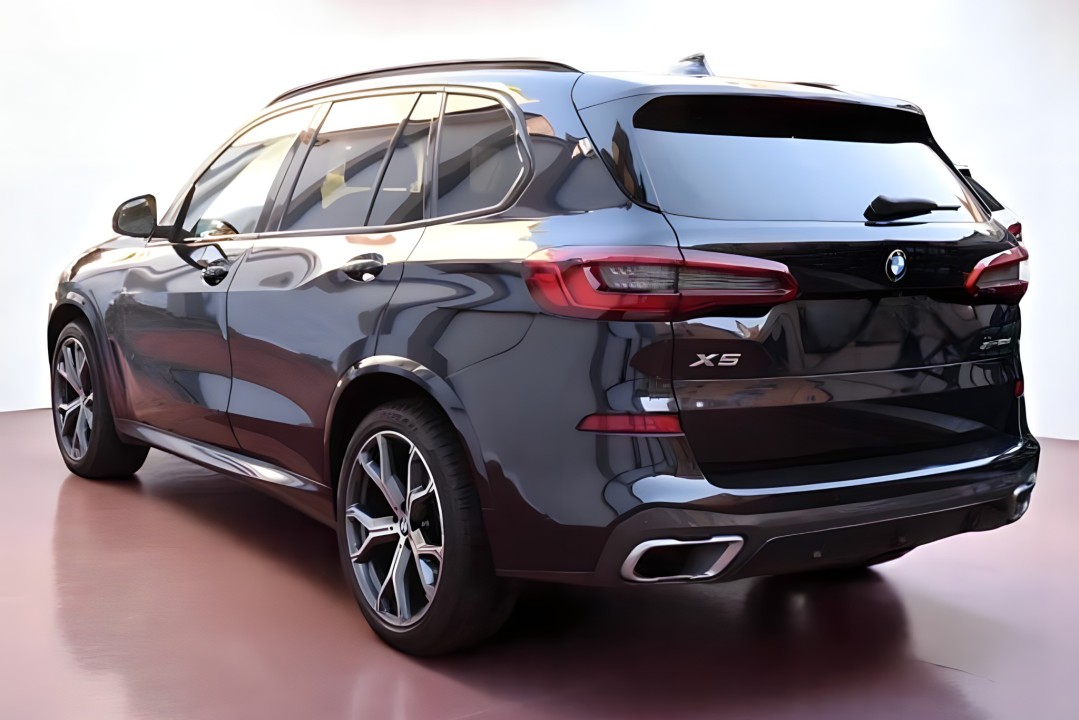 BMW X5 xDrive 30d M-Sport (4)