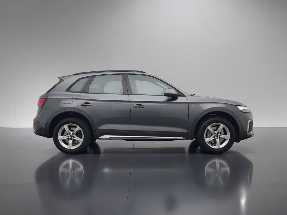 Audi Q5 40TDI quattro S tronic (2)