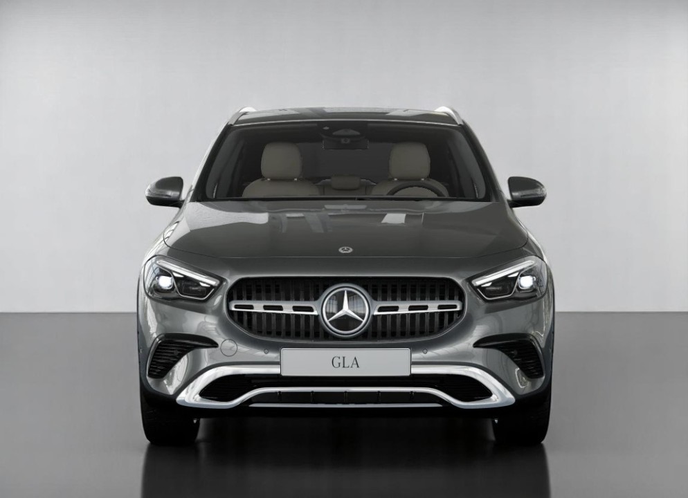 Mercedes-Benz GLA 250e (2)