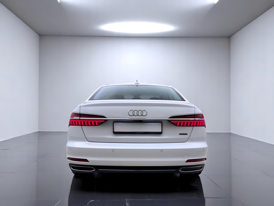 Audi A6 (5)