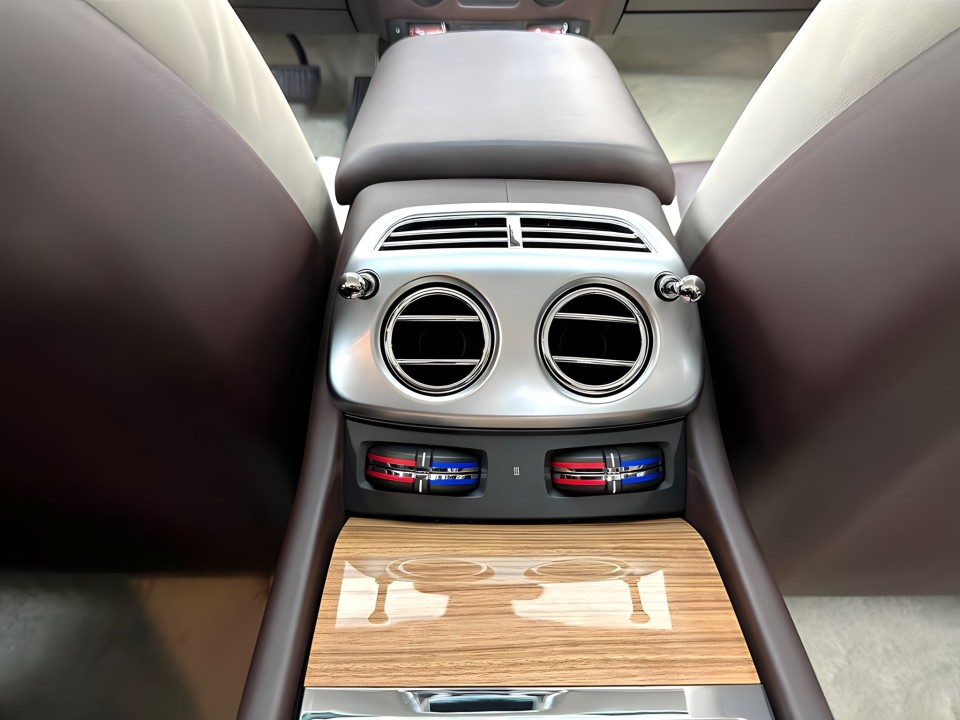 Rolls-Royce WRAITH - foto 22