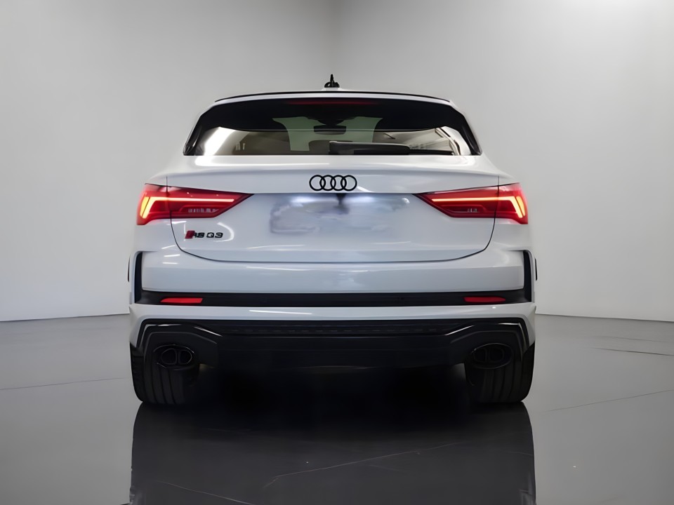 Audi RS Q3 Sportback (4)