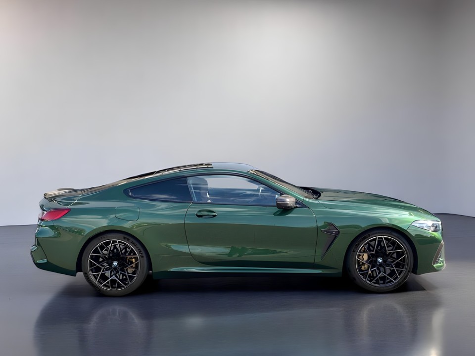 BMW M8 Coupe xDrive (2)