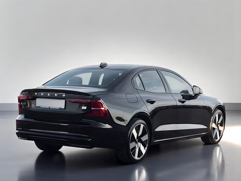 Volvo S60 T8 Recharge AWD Ultimate Dark (2)