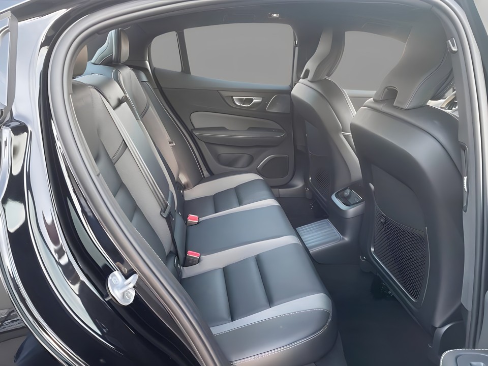 Volvo S60 T8 Recharge AWD Ultimate Dark (5)