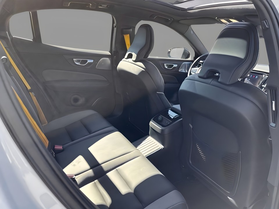 Volvo S60 T8 Recharge AWD Polestar Engineered - foto 8