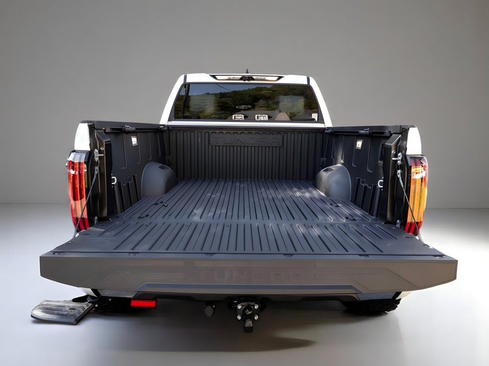 Toyota Tundra (3)