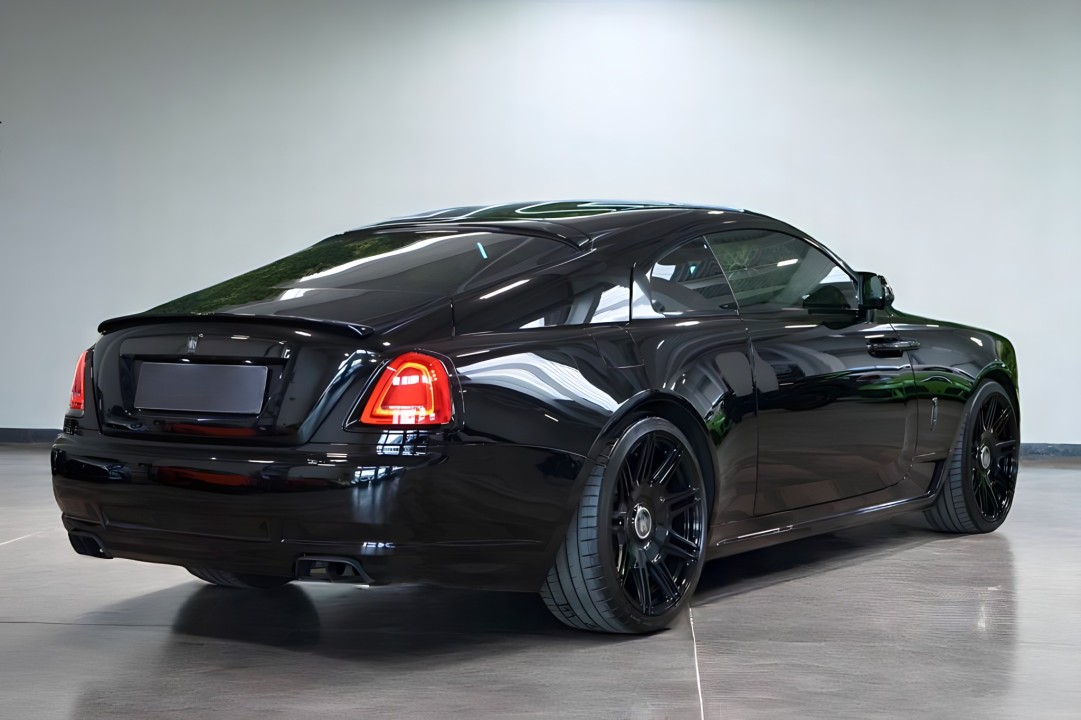 Rolls-Royce WRAITH Black Badge (4)