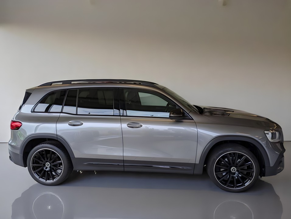 Mercedes-Benz GLB 200d AMG (5)