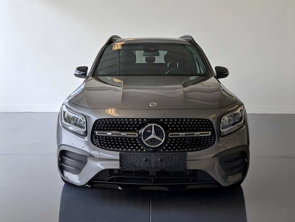 Mercedes-Benz GLB 200d AMG (2)