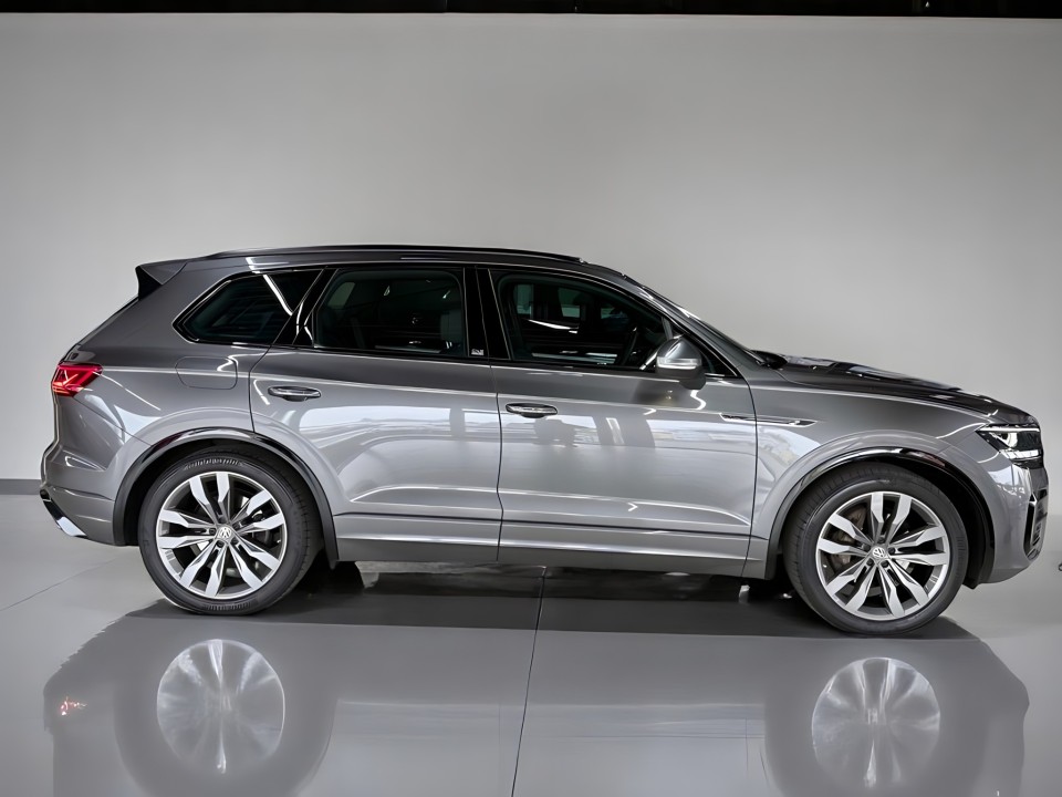 Volkswagen Touareg V6 TDI One Million (4)