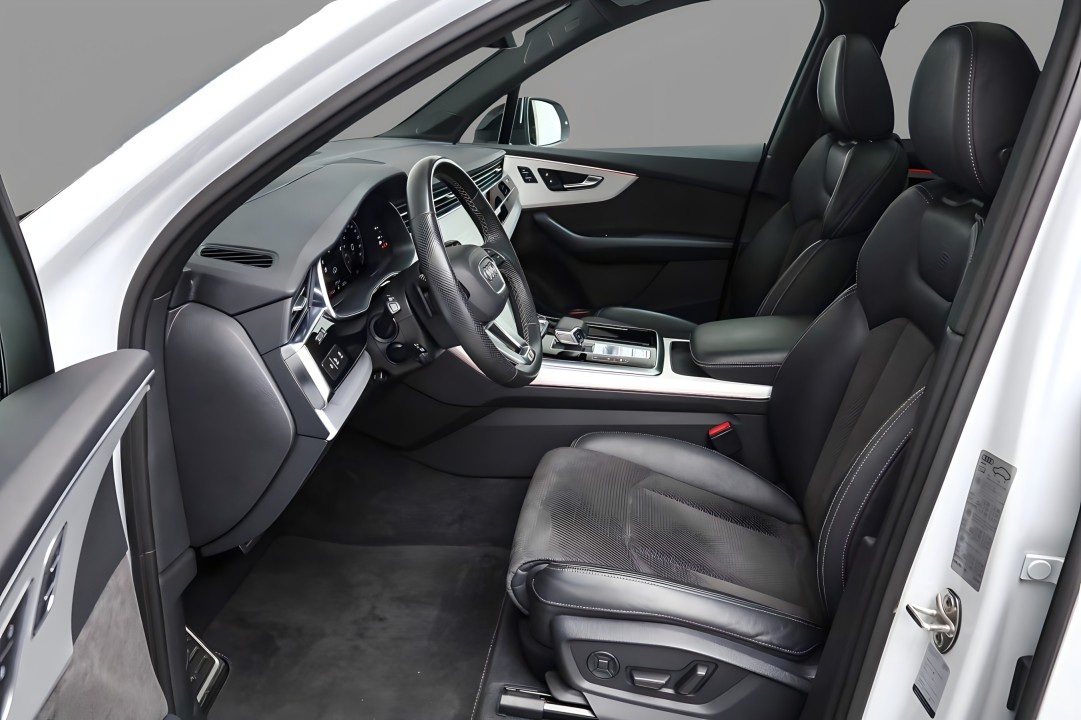 Audi Q7 - foto 9